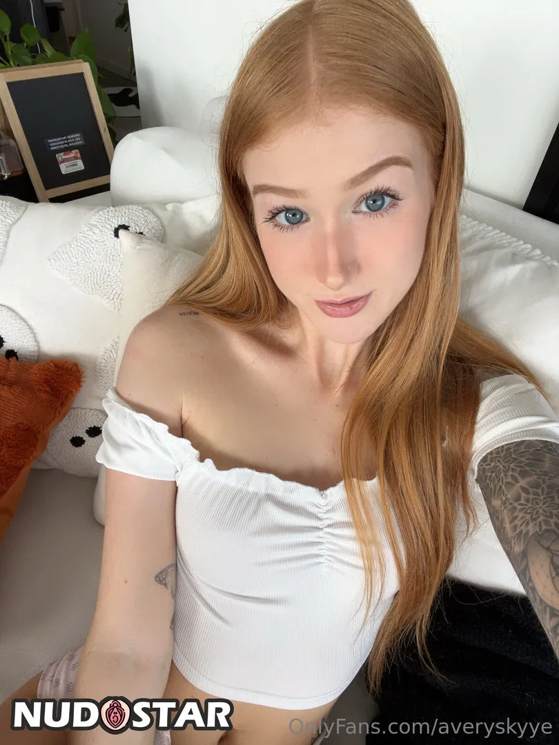 Averyskyye OnlyFans Leaks (18 Photos)