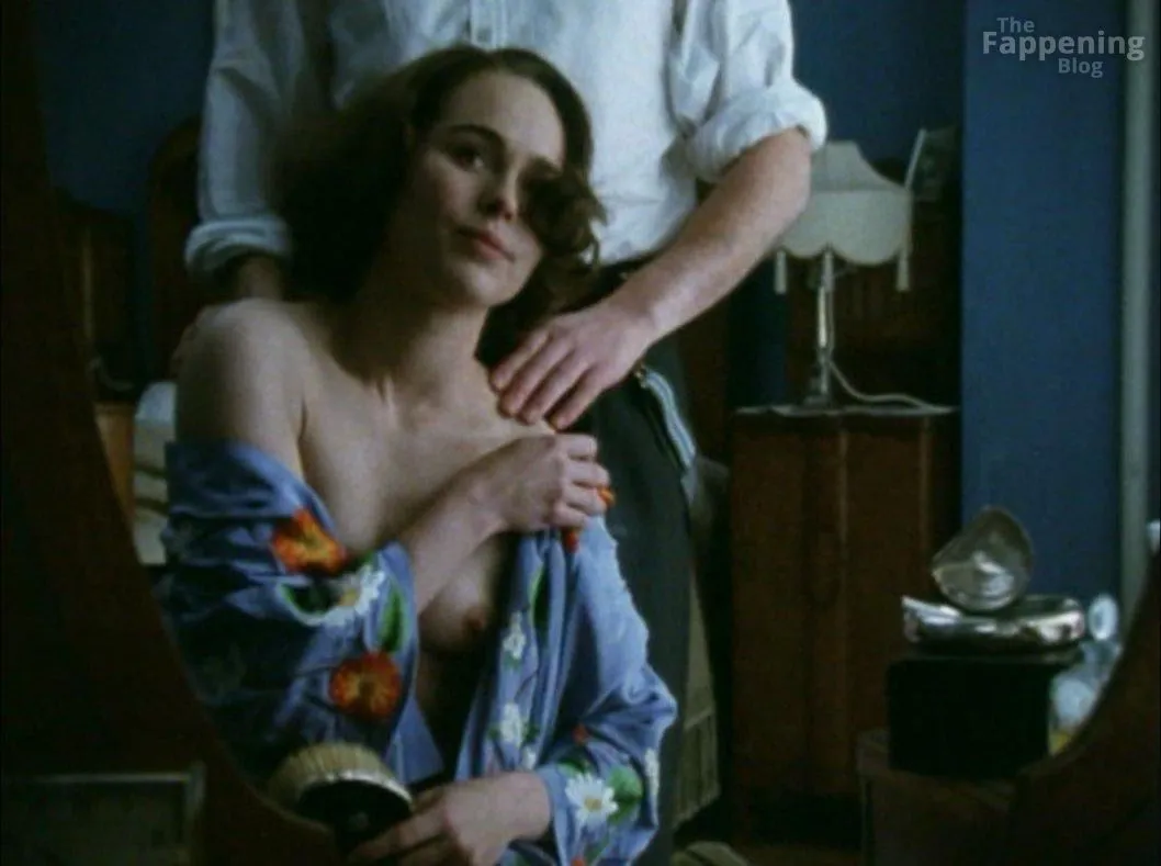 Tara Fitzgerald Nude & Sexy Collection (57 Pics)