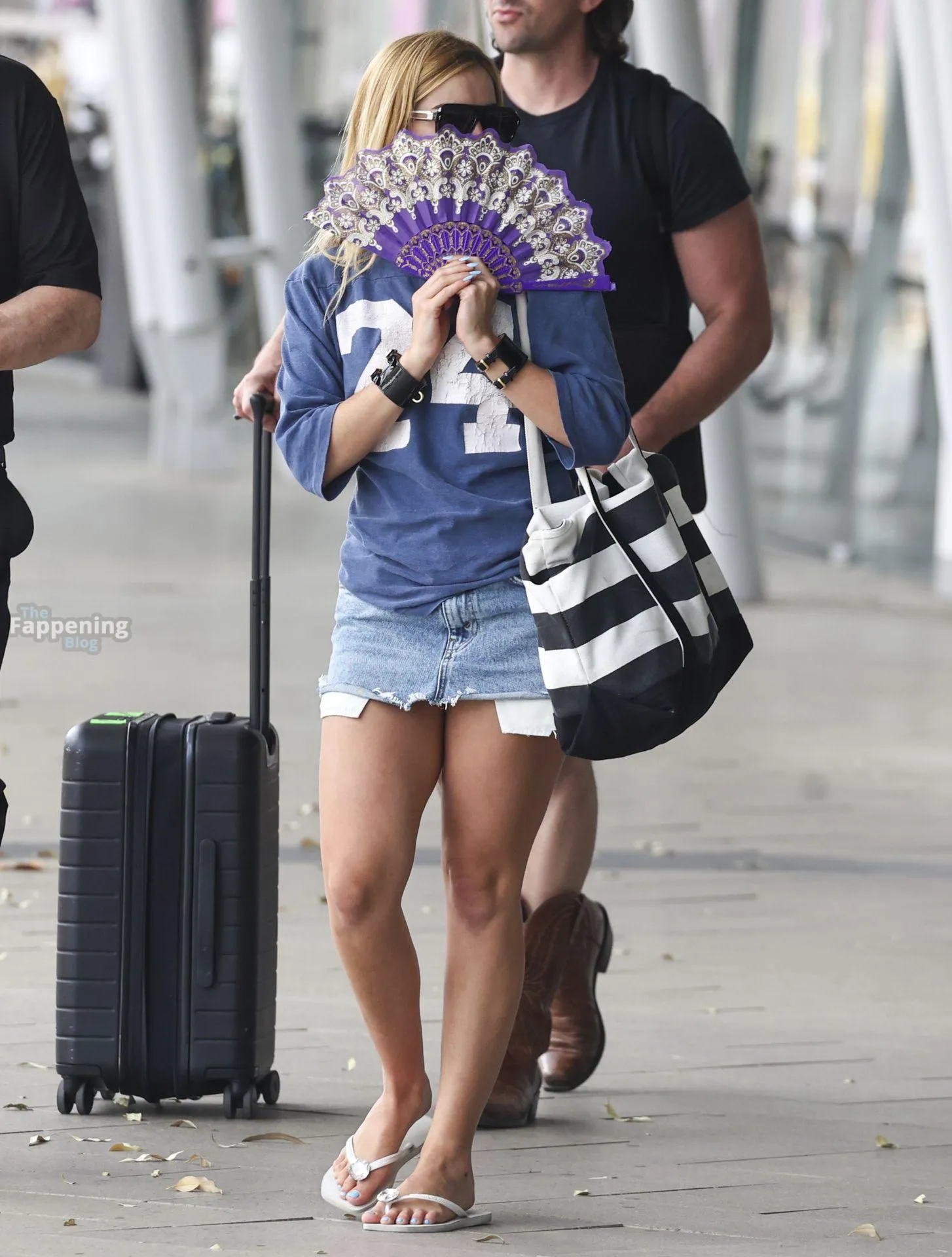 Addison Rae Shows off Her Sexy Legs at Perth Airport (30 Photos)