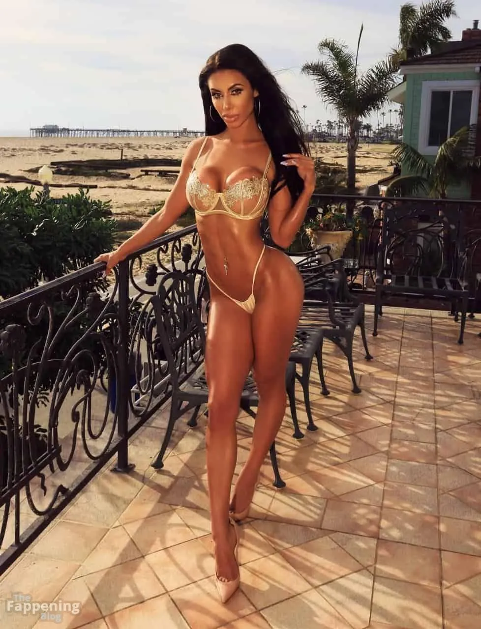 Alexa Ortiz Sexy (3 Photos)