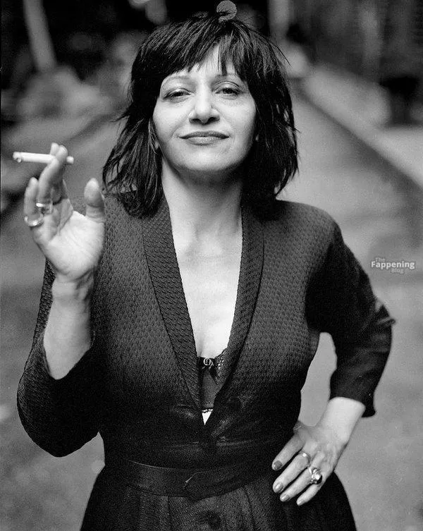 Lydia Lunch Sexy (16 Photos)