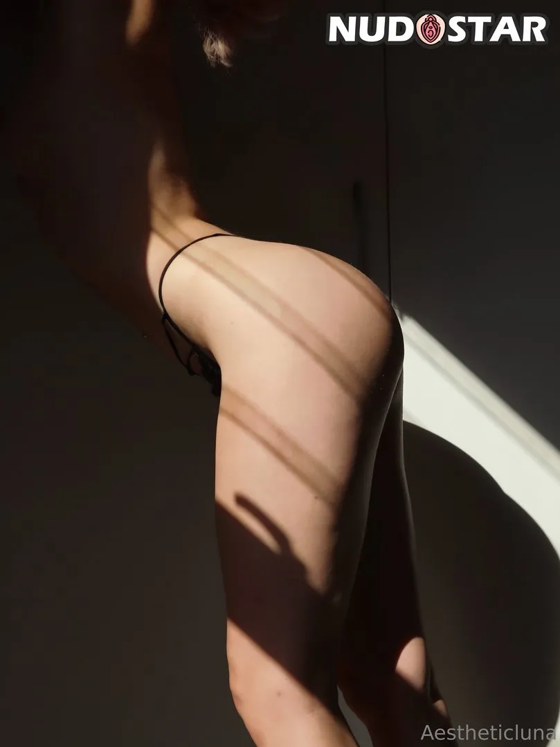 Aestheticluna Leaks (16 Photos)