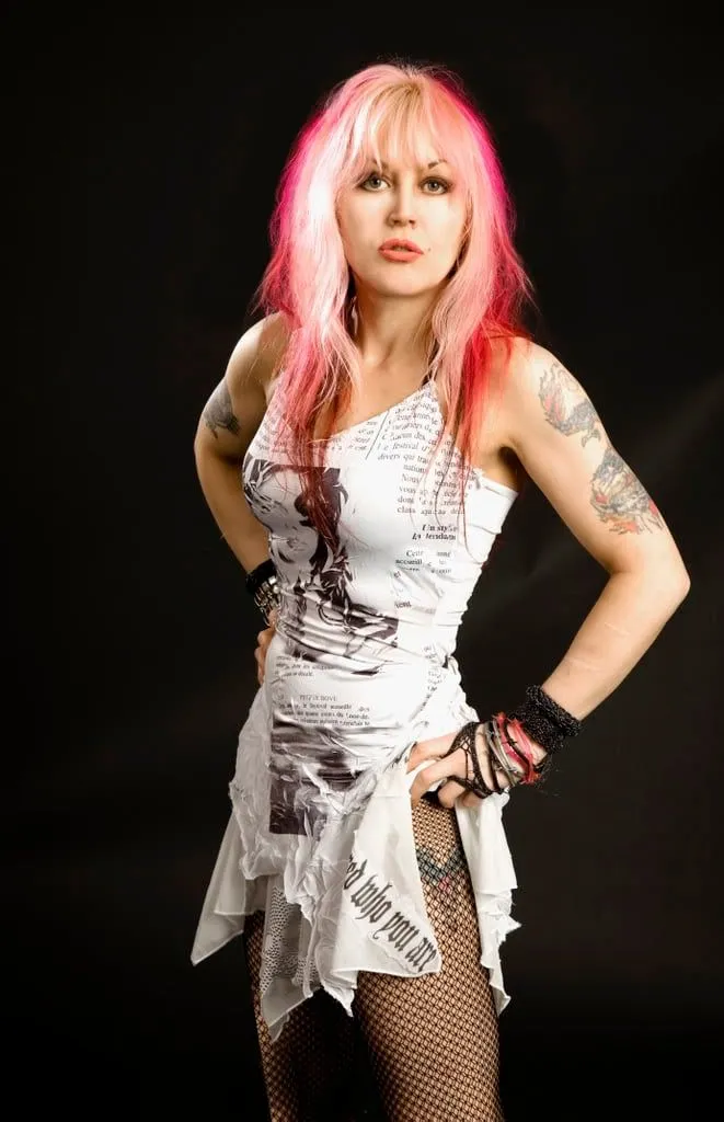 Beki Bondage Sexy (3 Photos)