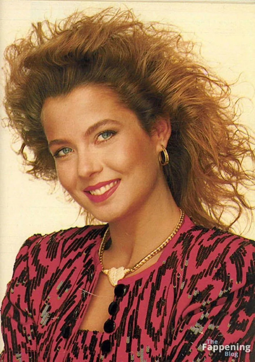 Fiorella Pierobon Sexy & Topless (5 Photos)