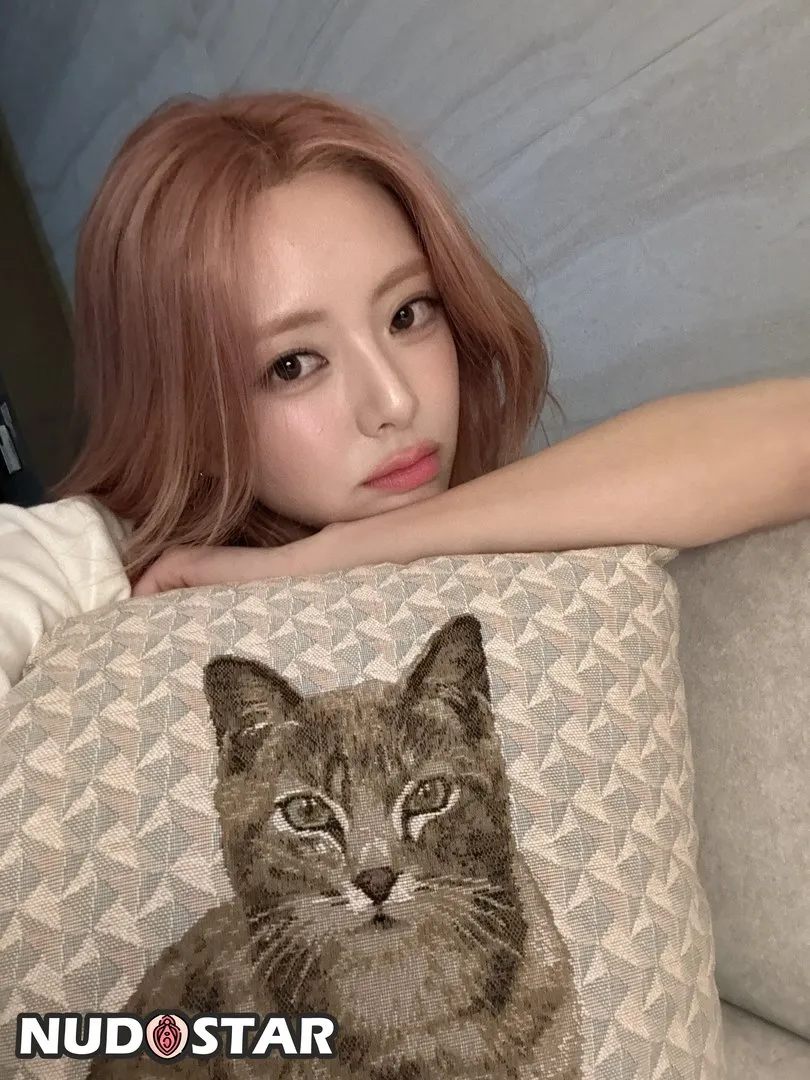 Itzy_All_In_Us Instagram Leaks (19 Photos)