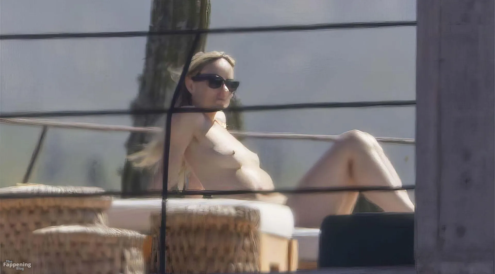 Olivia Wilde Shows Off Her Nude Tits in Mexico (11 Photos)