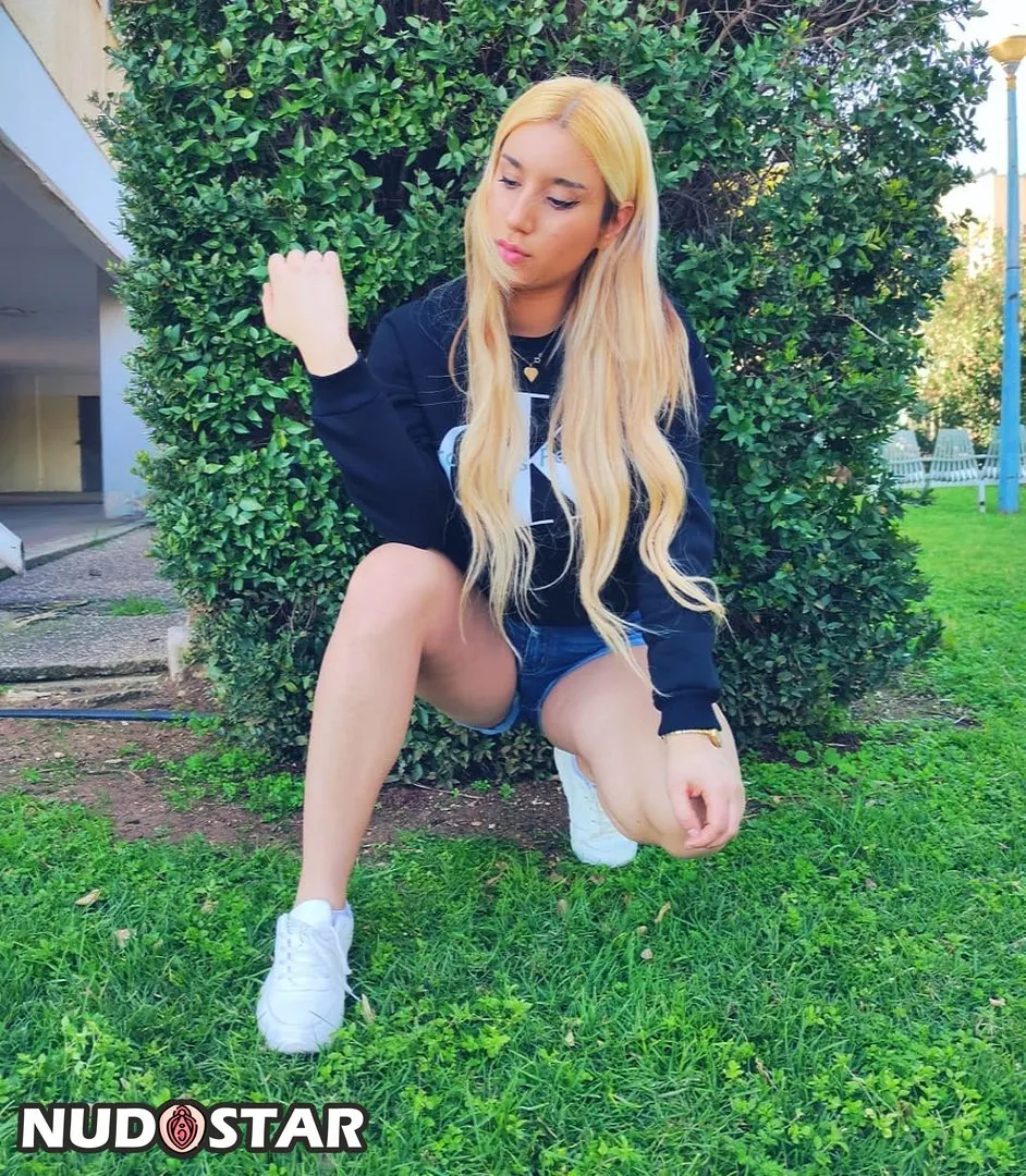 Hen Azulai Instagram Leaks (7 Photos)