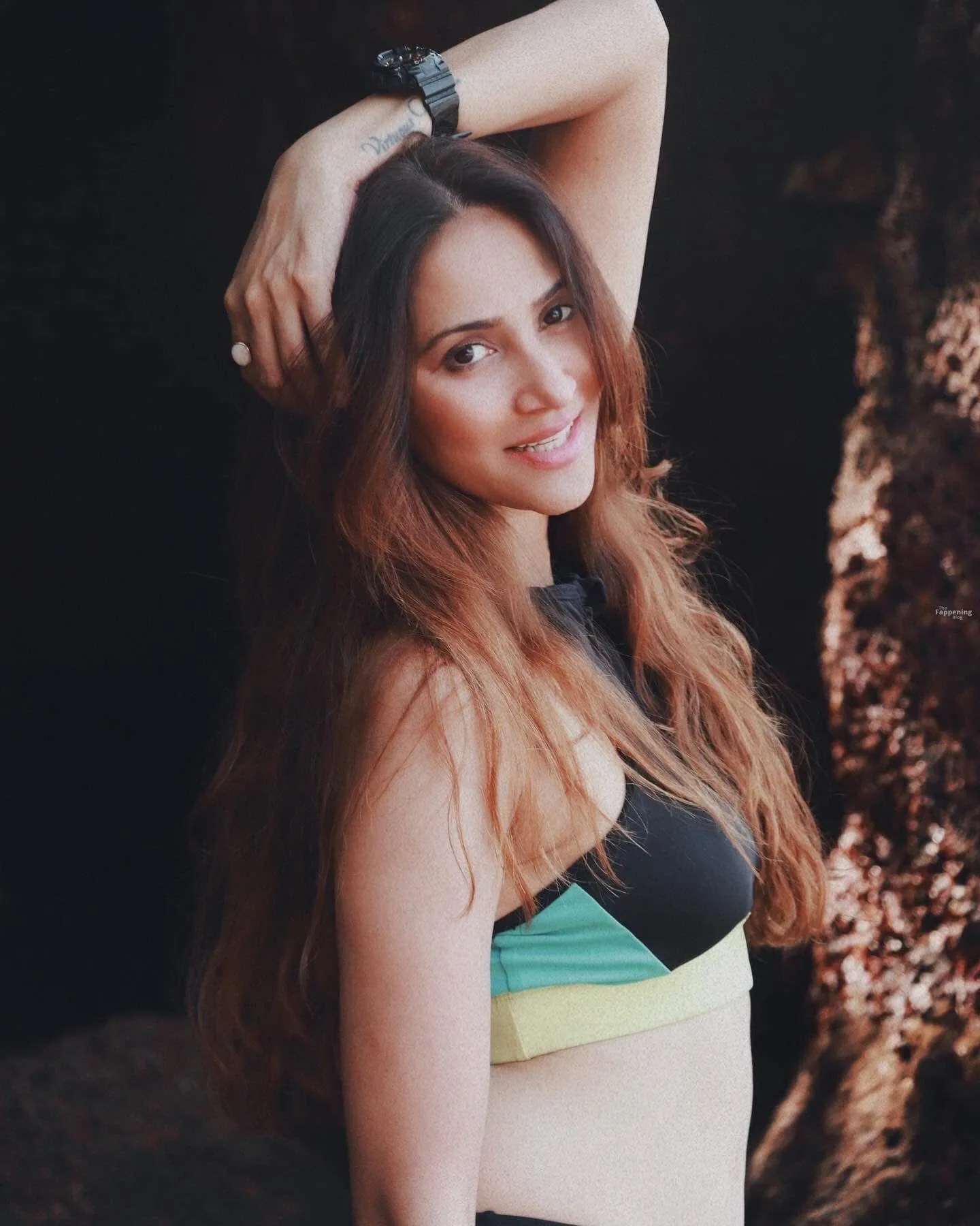 Rishina Kandhari Sexy (19 Photos)