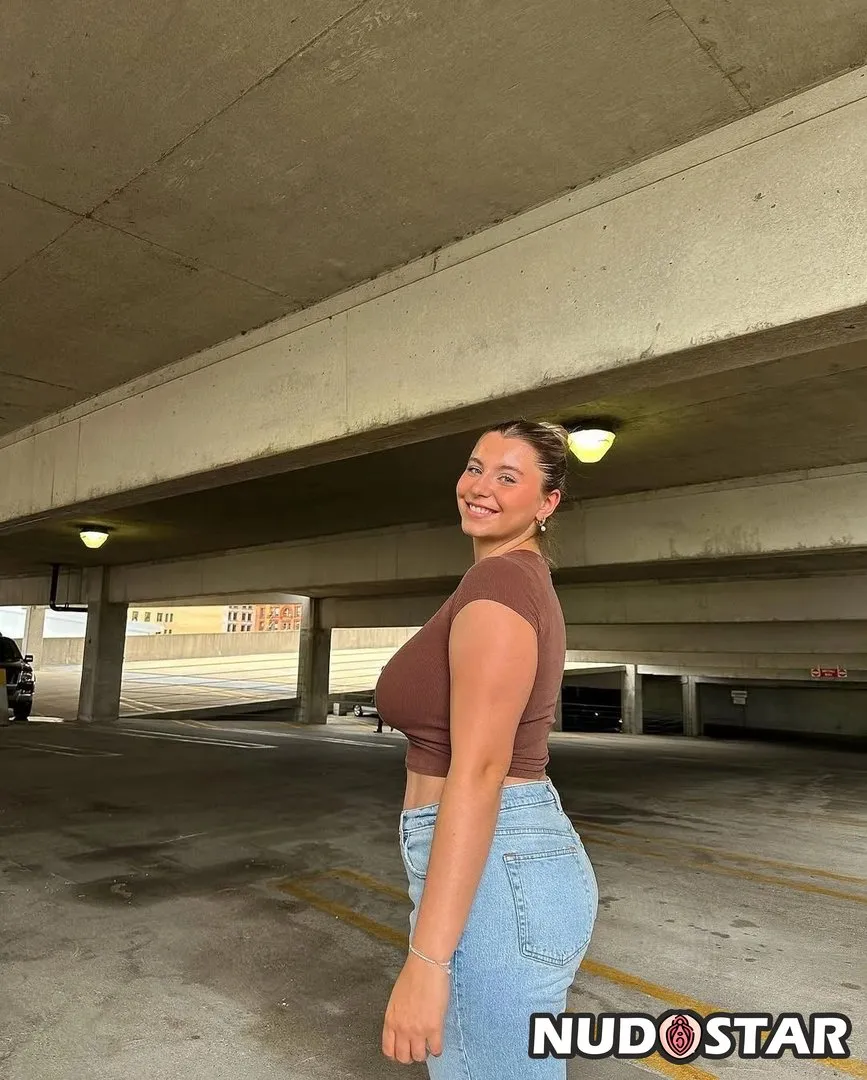 Hannah Z Instagram Leaks (14 Photos)