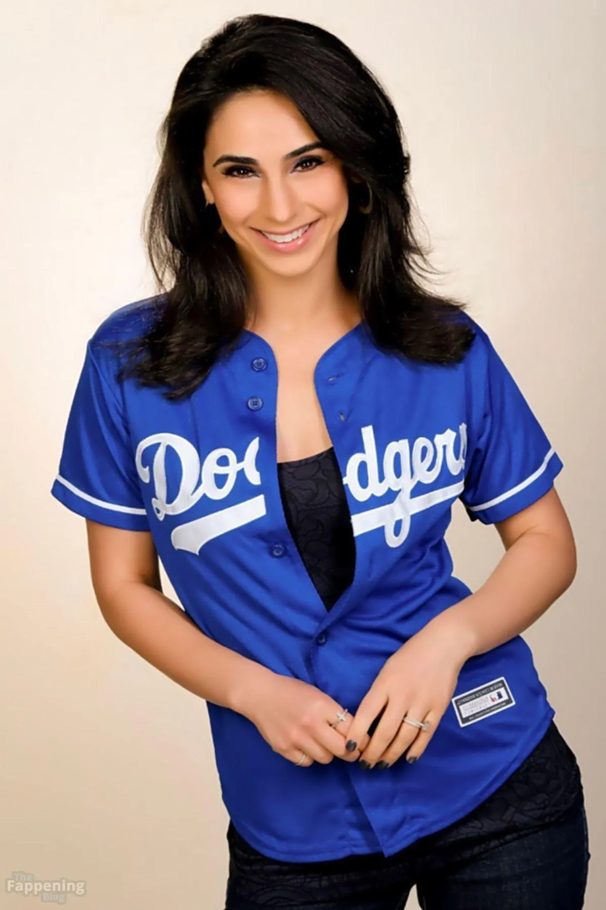 Araksya Karapetyan Sexy (6 Photos)