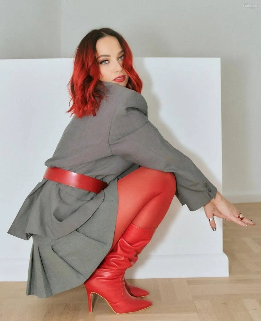Mery Spolsky Sexy Collection (16 Photos)