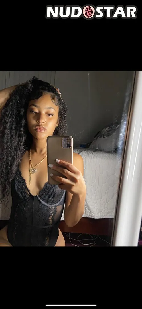 Shaela Lashae – Lashaeamani OnlyFans Leaks (5 Photos)