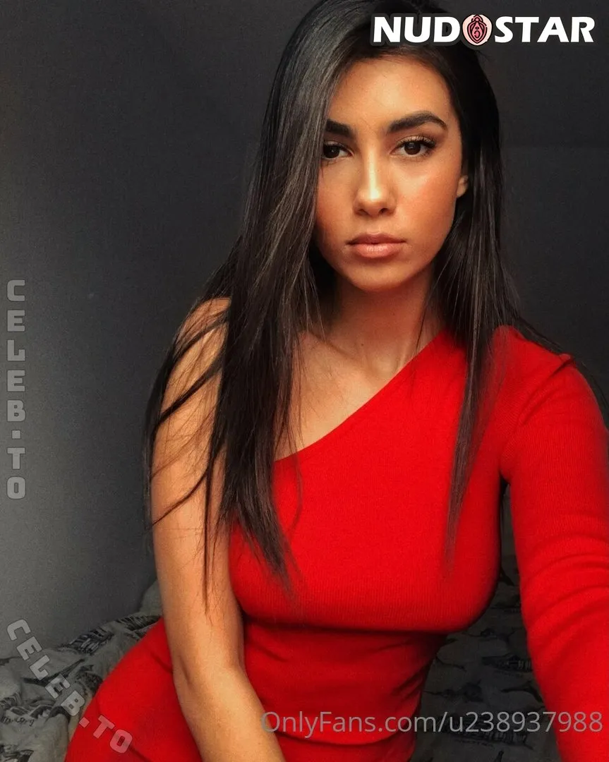 Sophie Rayne OnlyFans Leaks (21 Photos)