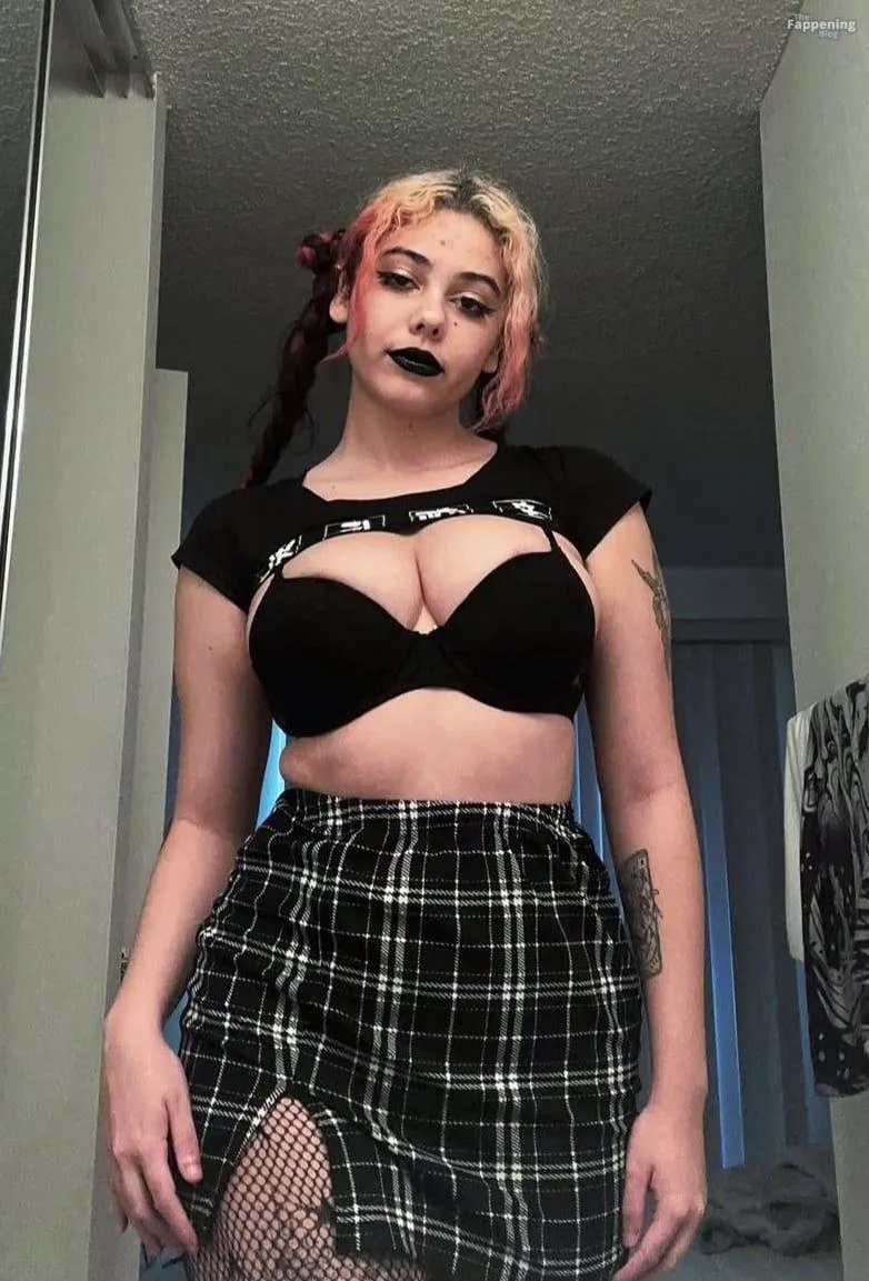 Witchygamergirl Nude & Sexy OnlyFans (13 Photos)