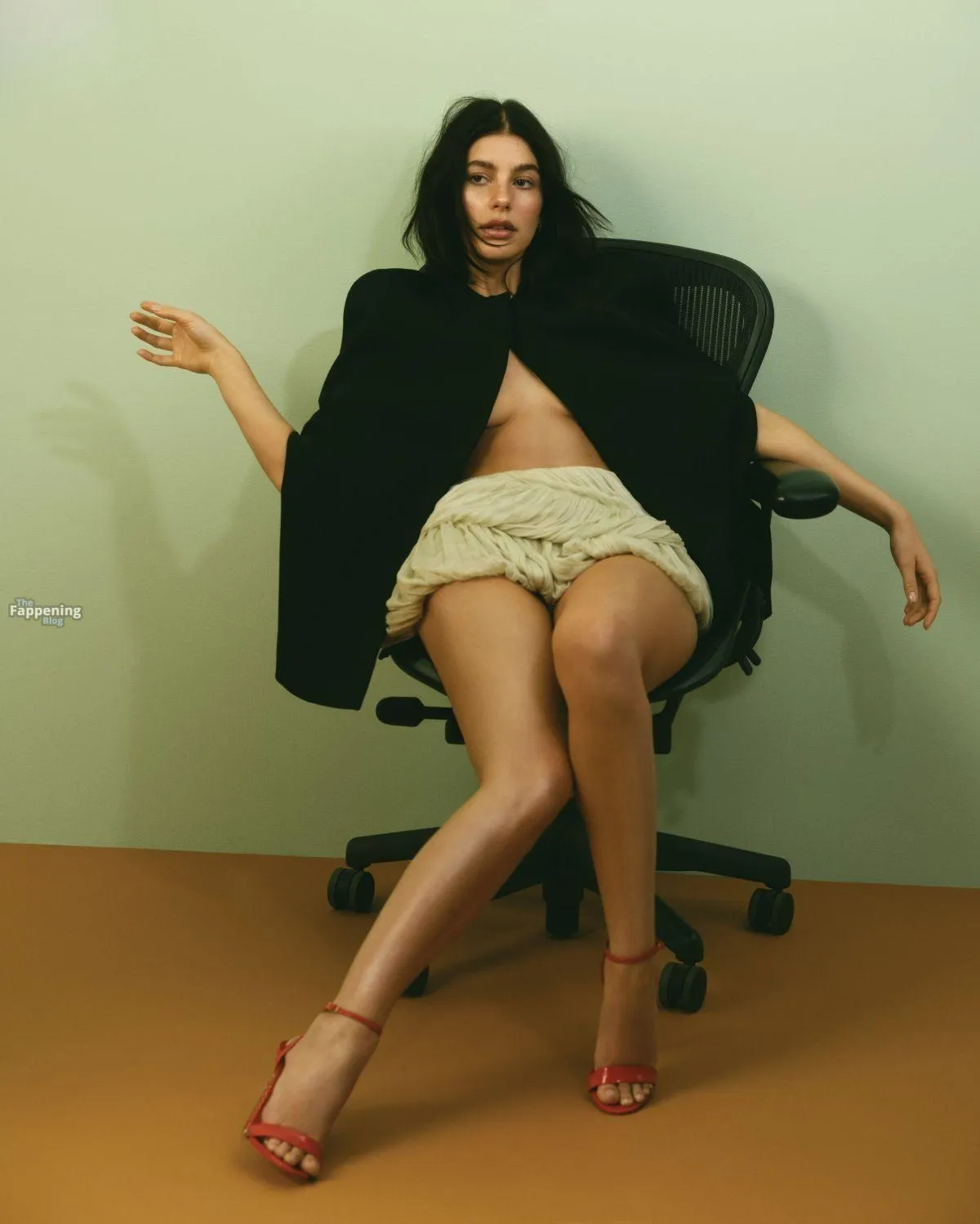 Camila Morrone Nude & Sexy Collection (38 Photos)