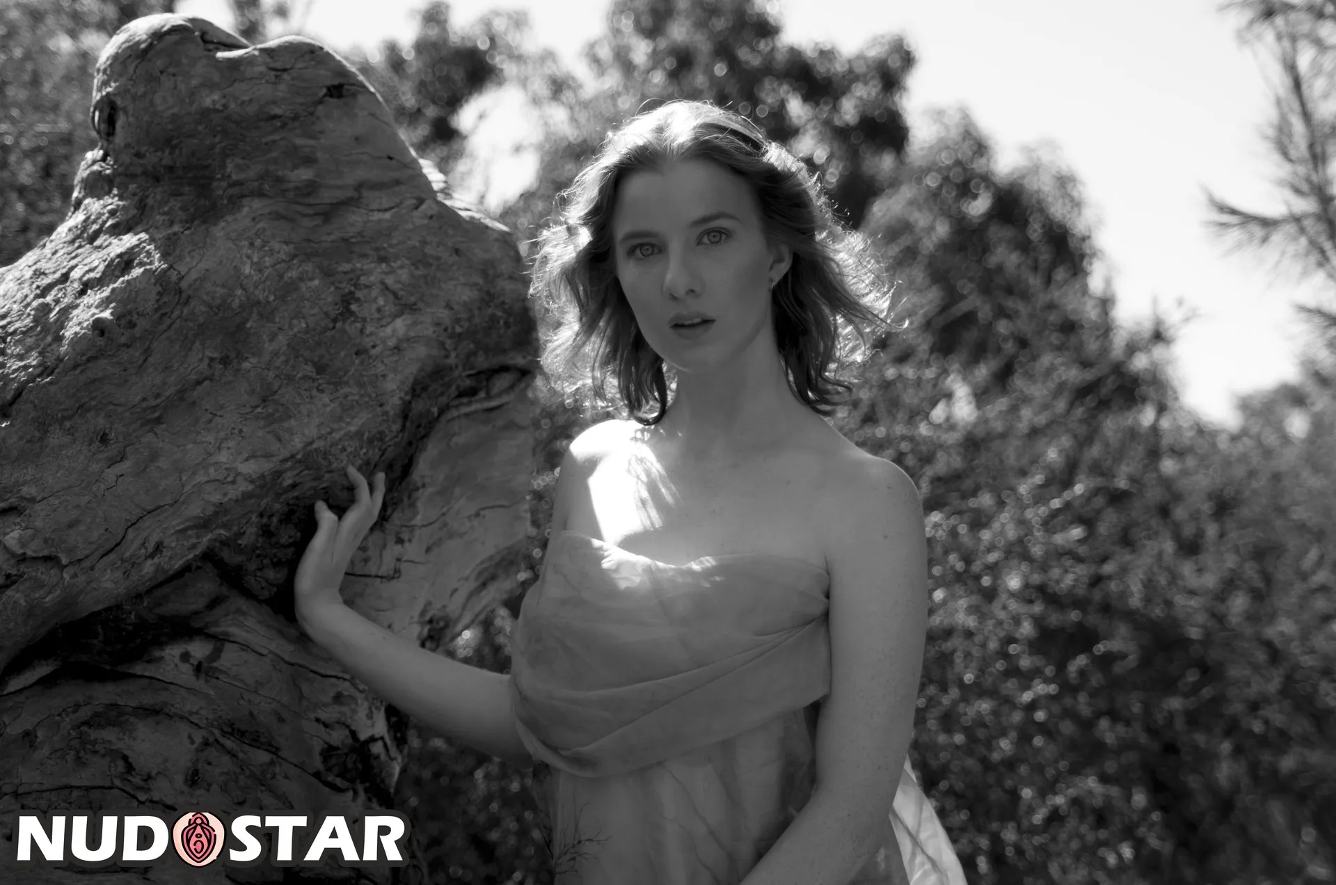 Charli R Holland Leaks (23 Photos)