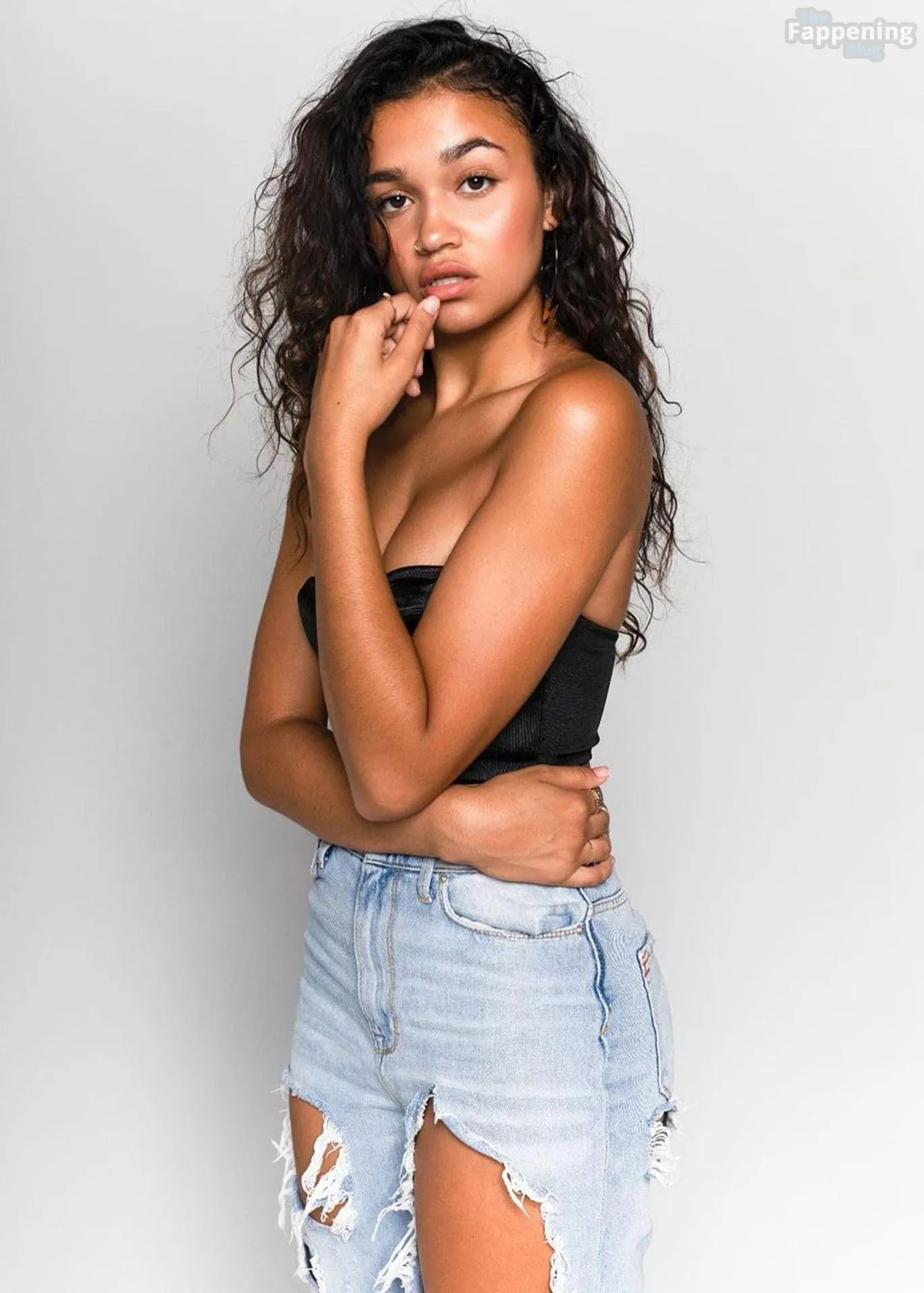 Madison Bailey Sexy Collection (19 Photos)